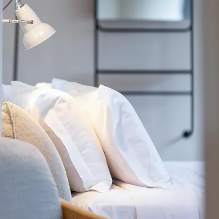 Hotel Three House 4*