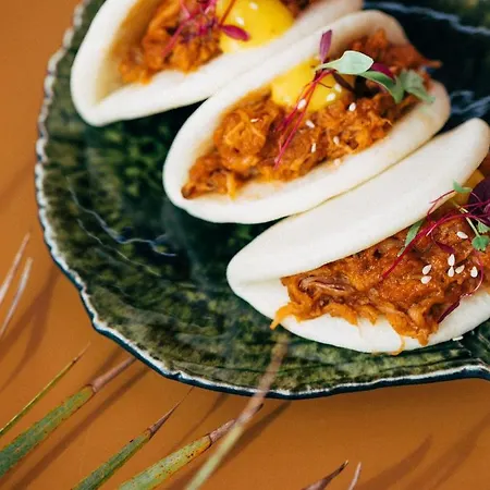 Three House Otel Funchal