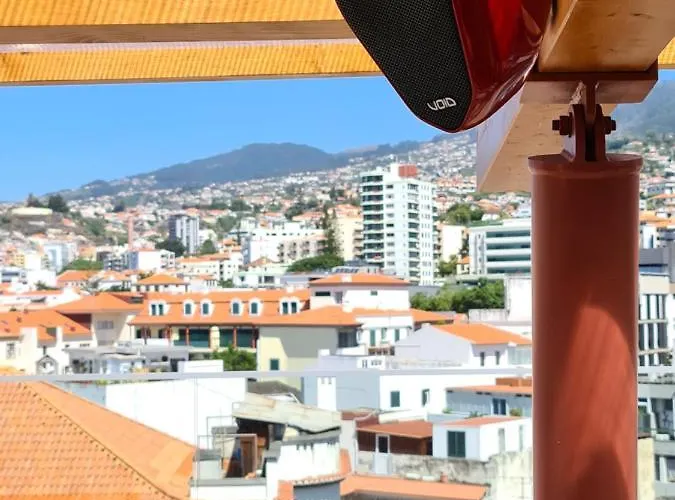 Three House Hotel 4*