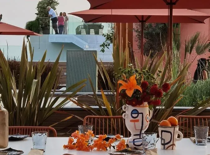 Three House Hotel 4*