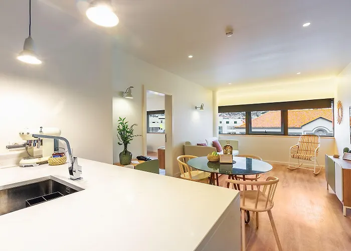 Three House 4* Funchal (Madeira)