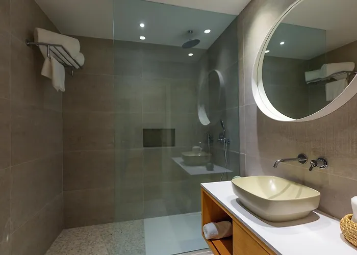 Three House Hotel Funchal (Madeira)