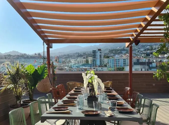 Three House Hotel Funchal (Madeira)